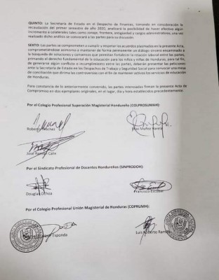 Gobierno otorga aumento salarial de 1,000 lempiras a docentes