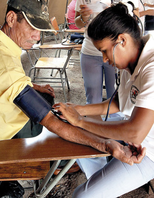 Uno de cada tres adultos tiene hipertensión