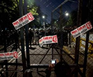 Los integrantes del grupo armado provocaron bloqueos en el municipio durante el operativo policial.