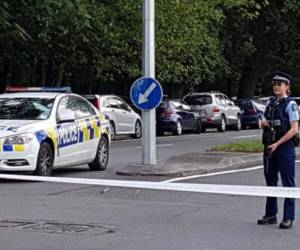 Los policías patrullan sin armas, pero luego de algunos atentados en 2019 se había decidido una reforma al respecto para permitir una intervención rápida. Foto: AFP