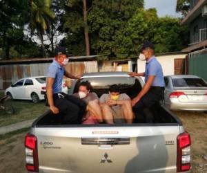 Momento en que los detenidos eran trasladados a las instalaciones del Ministerio Público de la ciudad de El Progreso. Foto: Cortesía