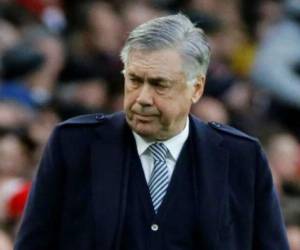 Ancelotti, que firmó en diciembre un lucrativo contrato de cuatro años y medio con el equipo, aceptó junto a sus adjuntos una bajada de salario de hasta el 30% o un aplazamiento de los pagos a contar desde mediados de marzo. Foto: AFP