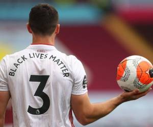 Las nuevas camisetas serán llevadas durante los doce partidos de Serie A que quedan por jugarse y desde el encuentro de reanudación del campeonato entre la Roma y la Sampdoria de Génova el 24 de junio. Foto: AFP