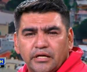El reconocido periodista hondureño Carlos Posadas, mejor conocido como 'Halcón 01' en HCH, se desmoronó al dedicar unas palabras a su compañero asesinado Igor Padilla.