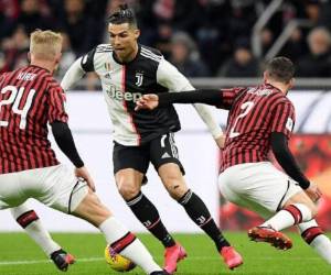 Varios clubes, como la Roma, el Parma, el Bolonia o el Sassuolo, anunciaron su intención de abrir los centros de entrenamiento para que los jugadores pudieran ejercitarse. Foto: AFP