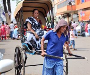 La India ha registrado veranos cada vez más intensos en los últimos años, con episodios prolongados de calor extremo que generan presión sobre los sistemas de salud.