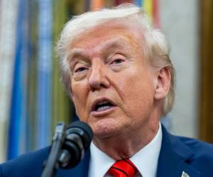 El presidente estadounidense, Donald Trump, confirmó que había hablado con el presidente venezolano, Nicolás Maduro, pero se negó a dar detalles.