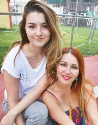 Melanie, la hija de Alicia Villareal que fue víctima de abuso sexual