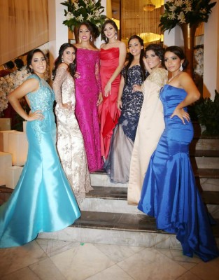 Triunfal despedida para los seniors de The Mayan School