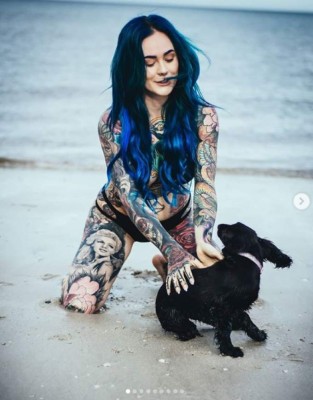 FOTOS: Así es Sarah Gray, 'la doctora más tatuada del mundo'