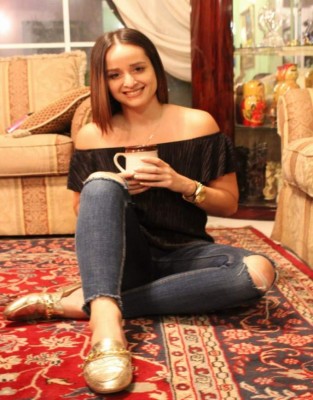 Lani Pastor, la modelo y máster en finanzas que quiere convertirse en diputada (Fotos)