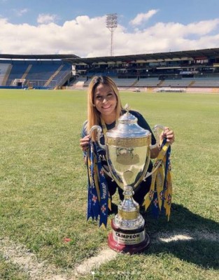 FOTOS: La presentadora de Motagua TV que flechó a Juan Ramón Mejía, delantero del Real de Minas