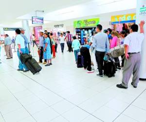 Los viajeros han tenido que ser examinados clínicamente.