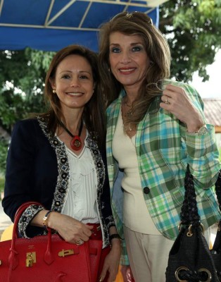 Entre vinos y ricos dulces lanzan línea fina de joyería