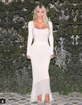 Kim Kardashian se quita la ropa y enloquece Instagram con su cuerpo brillante &nbsp;&nbsp;