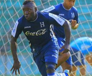 Wilmer Crisanto va de titular contra México.