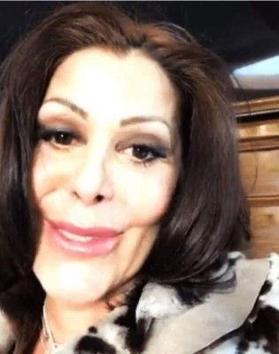 Alejandra Guzmán impacta al mostrar su cara con poco maquillaje