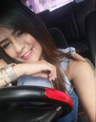 Amante de los autos y sonriente, así era Alice Melghem, la joven que murió en un accidente en la capital&nbsp;&nbsp;