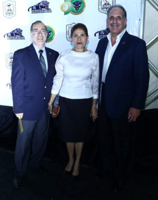 Una noche de recuerdos entre los egresados de la Elvel School