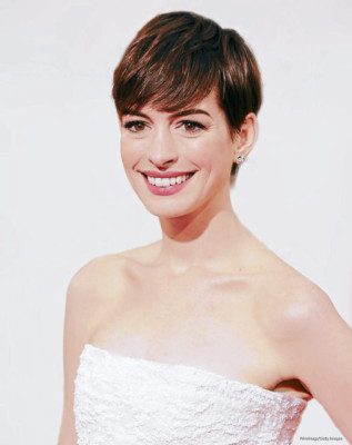 Pestañas, entre más rizadas, mejor