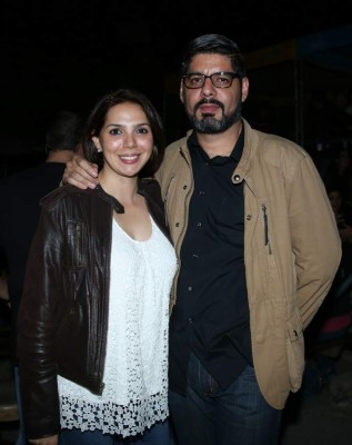 La noche se vistió de rock en el concierto de la banda hondureña Ecos de dioses