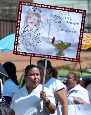 Enfermeros hondureños piden aumento salarial