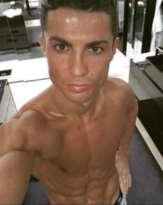 El divertido reto de Cristiano Ronaldo 'Té vrs Foto'