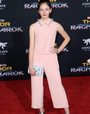 Así luce Mackenzie Foy, niña que le dio vida a Renesmee hace 7 años