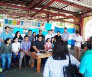 Estudiantes mantienen tomadas las instalaciones de la UNAH en el Valle de Sula.
