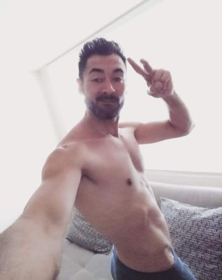 Así era Sebastián Ferrat, actor de 'El señor de los cielos' que murió por comer carne de cerdo