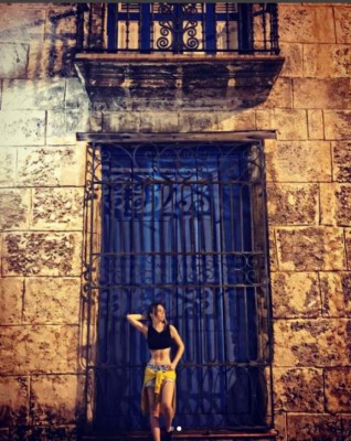 Belinda muestra su escultural cuerpo y las redes enloquecen