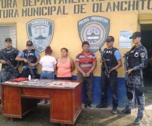 Los detenidos son Elmer Yobani Núñez (37) María Antonia Baquedano (33) y una menor de edad infractor de 16 años.