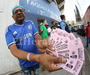 Motagua citó un informe de taquilla que indica que para el sector sol se emitieron 25,000 boletos, de los cuales se vendieron 22,033 pases. La capacidad para esa zona es de 27,600 aficionados. Foto: Johny Magallanes / EL HERALDO.