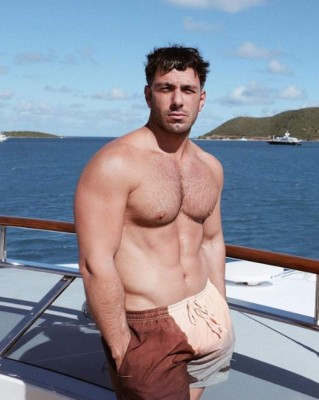 Ricky Martin disfruta junto a sus hijos y esposo en playas del Caribe