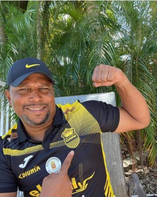 Futbolista, técnico y ahora comentarista: las otras facetas de Carlos Pavón