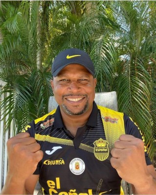 Futbolista, técnico y ahora comentarista: las otras facetas de Carlos Pavón