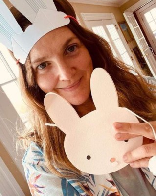 Drew Barrymore, la pelirroja 'Ángel de Charlie', con su cara lavada