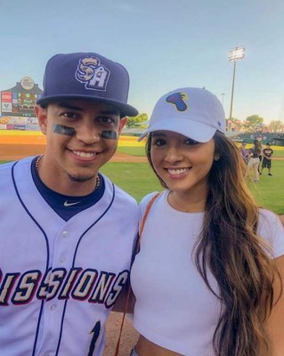FOTOS: Así es la bella novia del beisbolista hondureño Mauricio Dubón