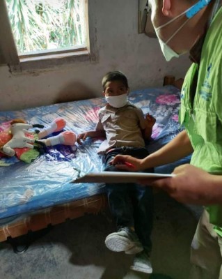 Solidaridad: Maritza y Rudis Flores reciben ayuda y atención médica