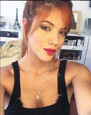 La bella y sensual hermana del cantante J Balvin