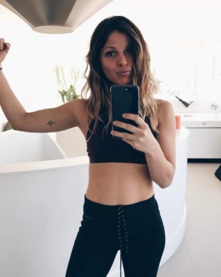 Así es Núria Tomás, la atractiva y sexy exnovia de Gerard Piqué