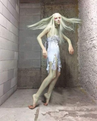 Así es Fecal Matter, la chica que parece un extraterrestre