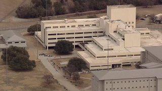 Constantemente vigilada y alejada de “El Chapo”, así serán los días Emma Coronel en FMC Carswell
