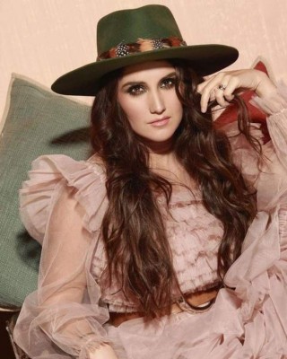 Ocho famosos que supuestamente murieron hace años y fueron sustituidos por gente idéntica a ellos (FOTOS)