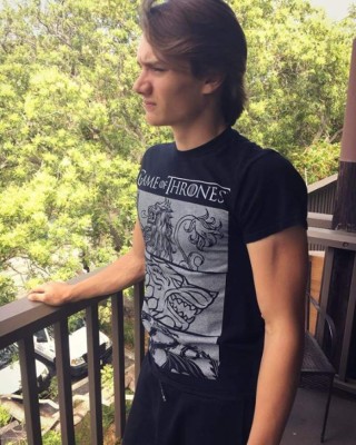 FOTOS: Así luce el niño de 'Gigantes de acero' a 8 años de la película