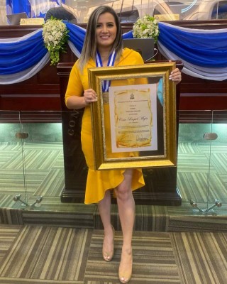 Premios Parlamentarios 2021: ellos fueron los periodistas galardonados