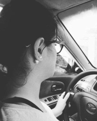 Amante de los autos y sonriente, así era Alice Melghem, la joven que murió en un accidente en la capital&nbsp;&nbsp;