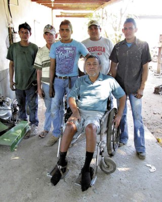 Titán y maestro de motores