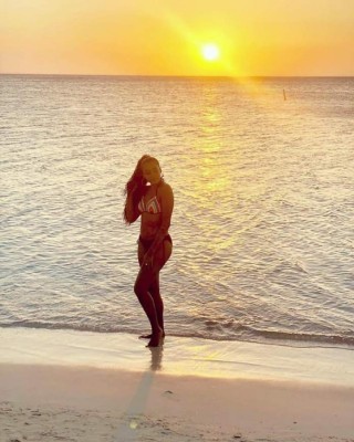 Connie Nájera, la reina de belleza catracha, que participa en video de Farruko