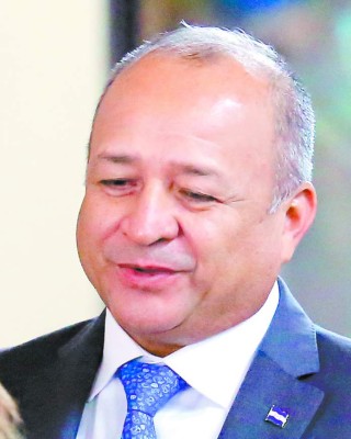 Pacheco admite que dejaron solo a Sabillón y le pide que no tenga miedo